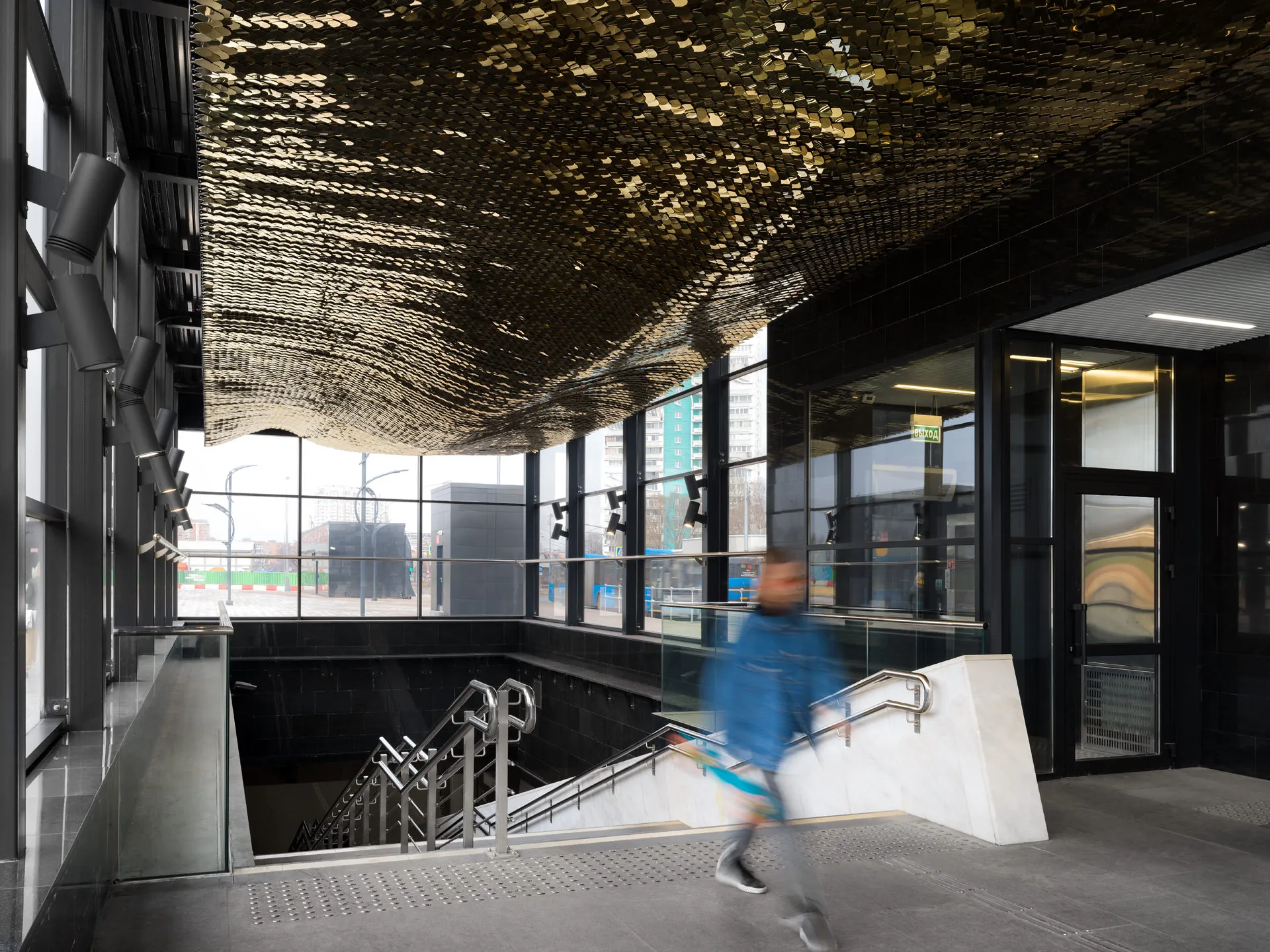 04 za_bor_architects_nagatinskiy_zaton_metro_station_7.jpg