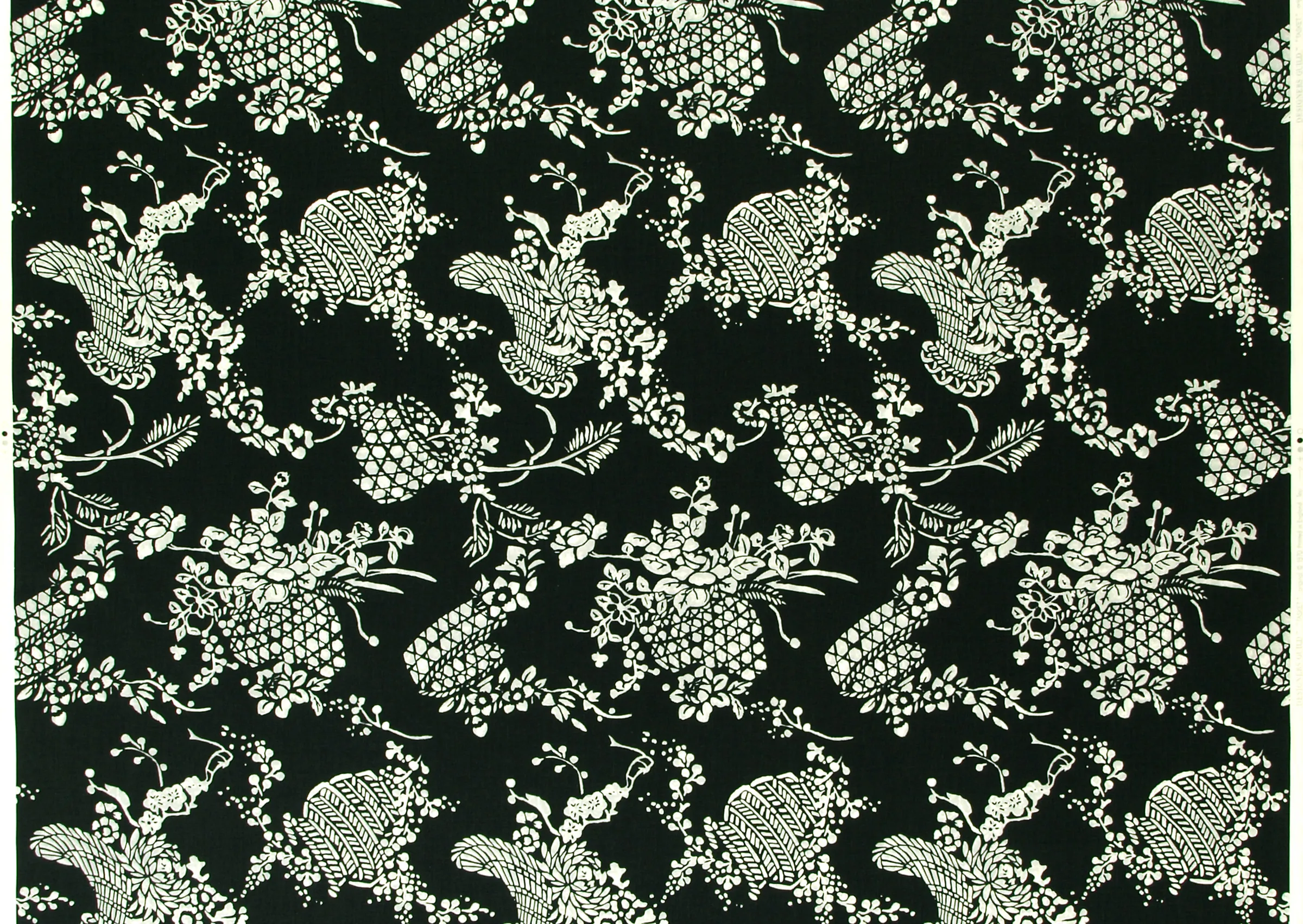 Ткань Designers Guild Archive Vintage Flowers F1372/01