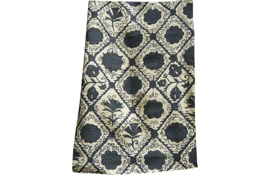 Ткань Arjumand The Imperial SUZANI BLACK TUSSAH SILK