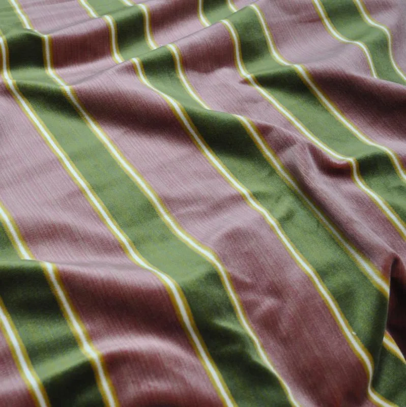 Ткань Antoine d'Albiousse Velours de Gênes grands motifs 1350343443