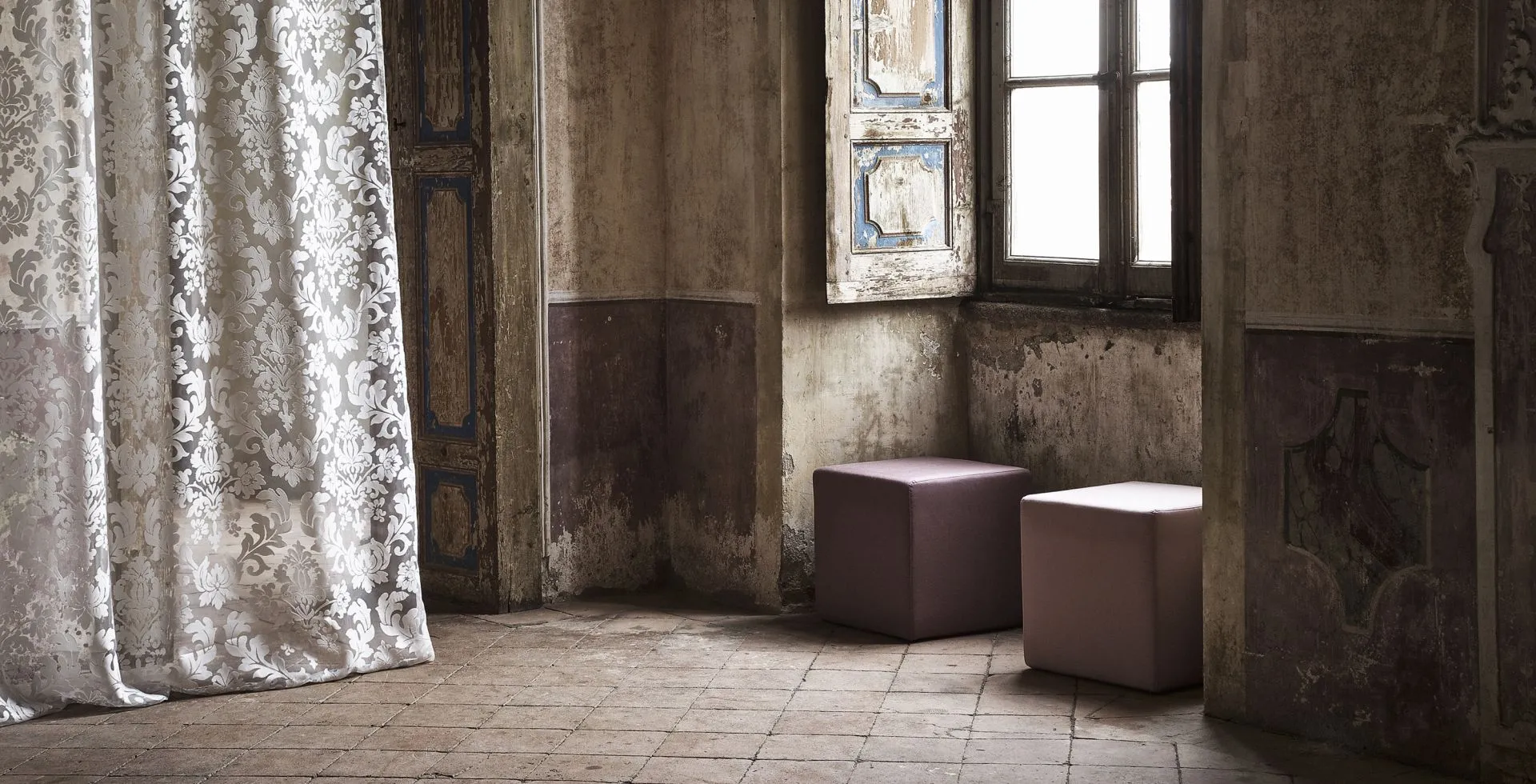 Ткань Christian Fischbacher Collezione Italia Brocatel_10619.900