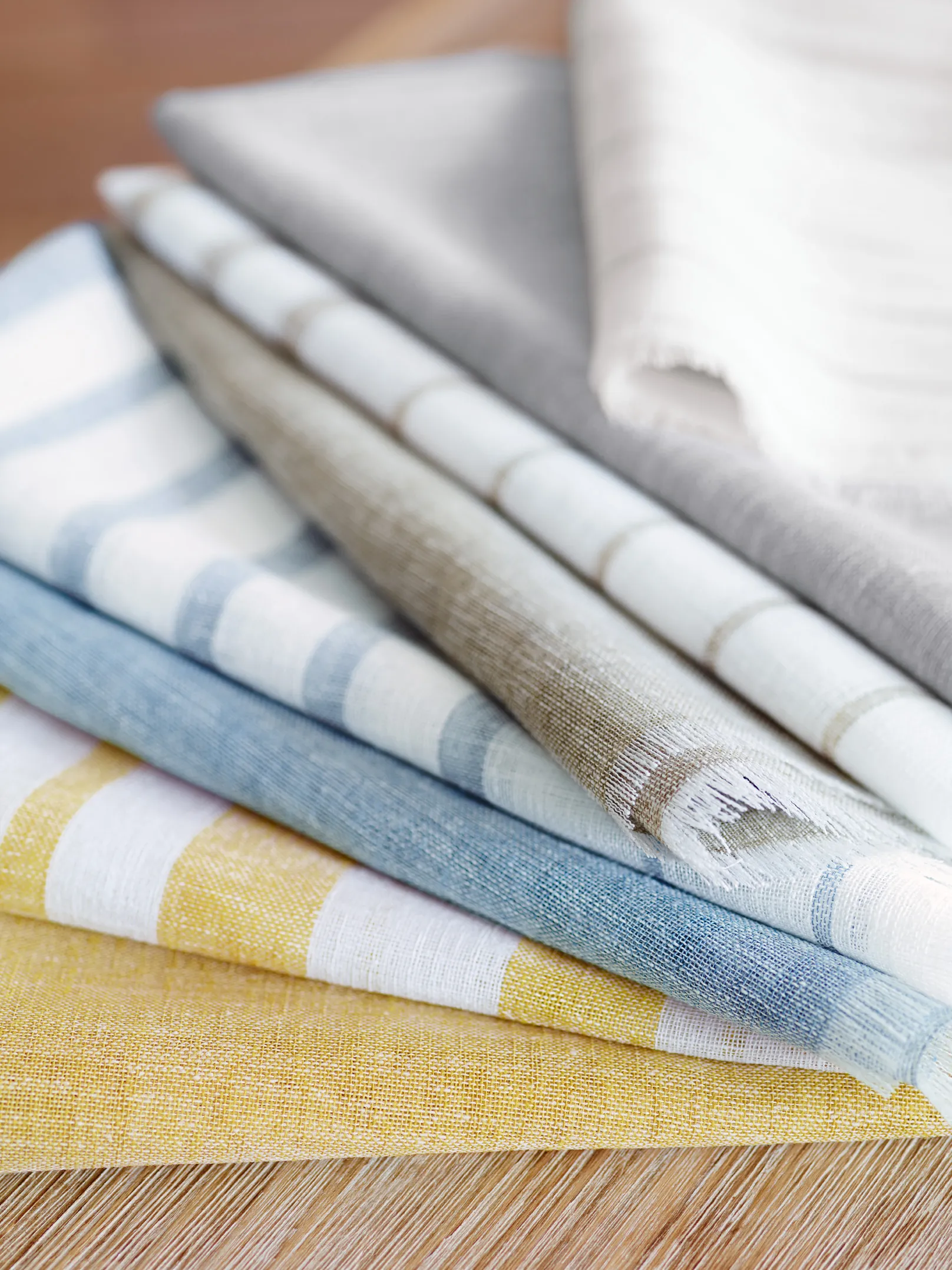 Ткань ADO Goldkante Country Stories 3081-993-735-664-443 Costas