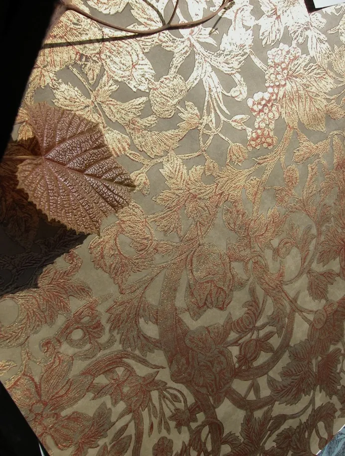 Обои для стен Watts Camberwell Amicia-Beetlenut1