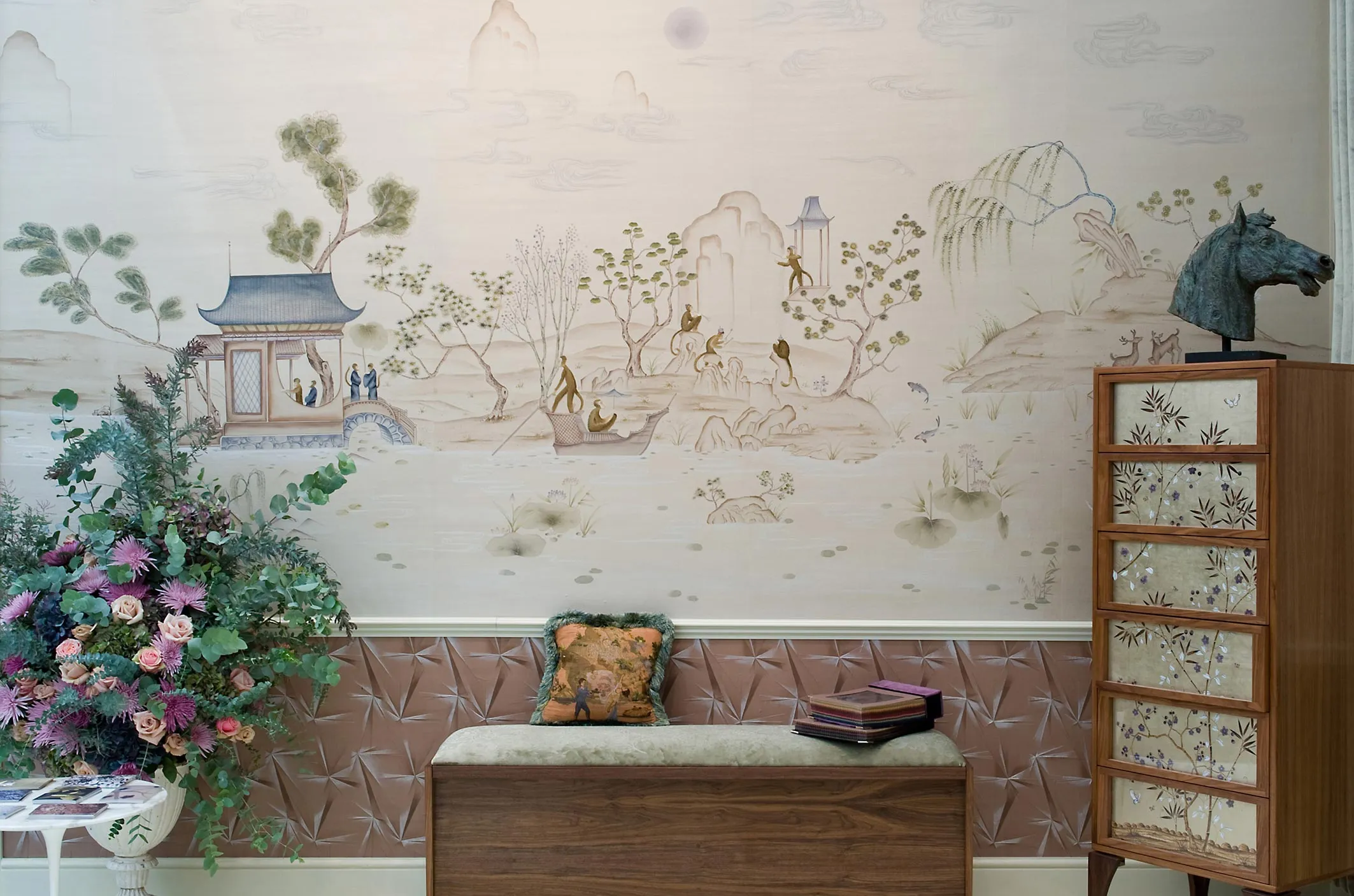 Обои для стен Fromental 20th century C010-singerie-col-loris-3