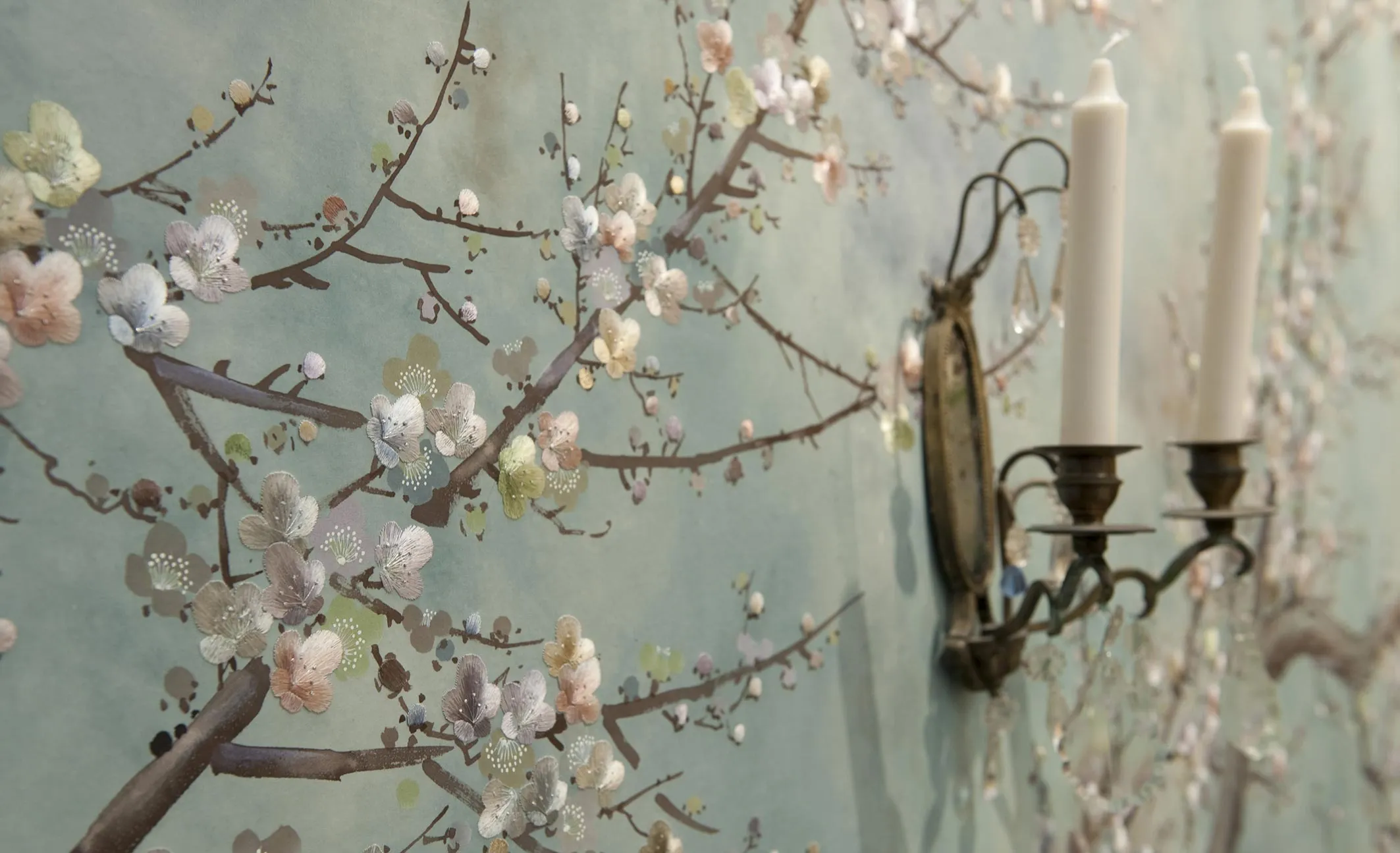 Обои для стен Fromental 20th century E011-prunus-col-Samui-detail1