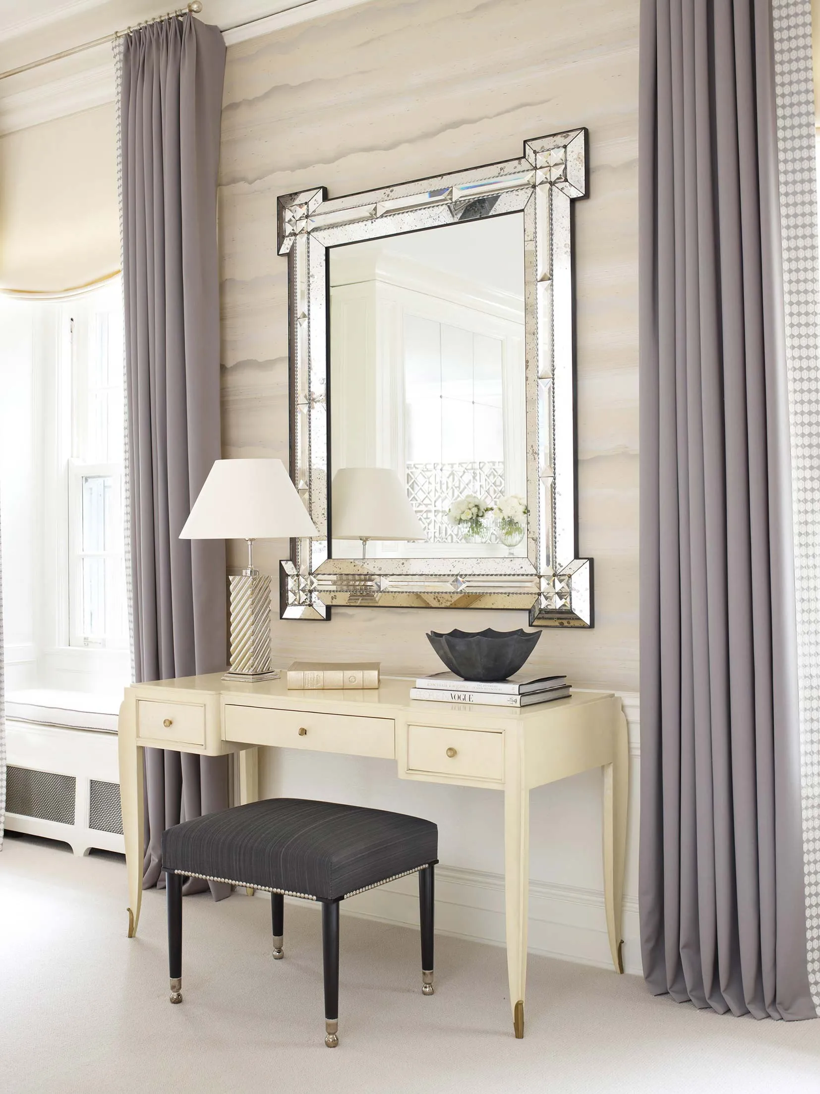 Обои для стен Fromental Roomskins D006-Travertine-Lake-Forest-Showhouse-col-rhea-pic-2