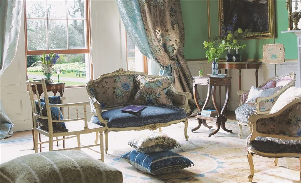 Ткань The Royal Collection Savigny Silks 15338