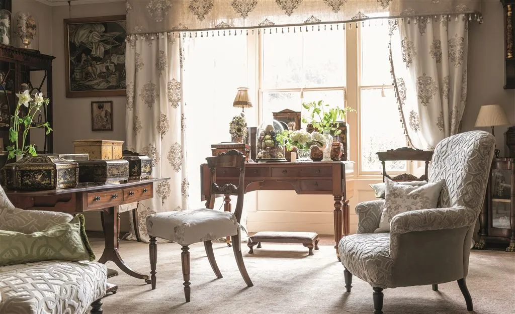 Ткань The Royal Collection St. James’s Collection 27694