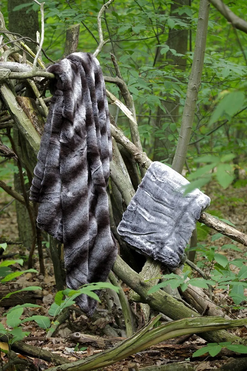 Plaids & bed spreads pl121