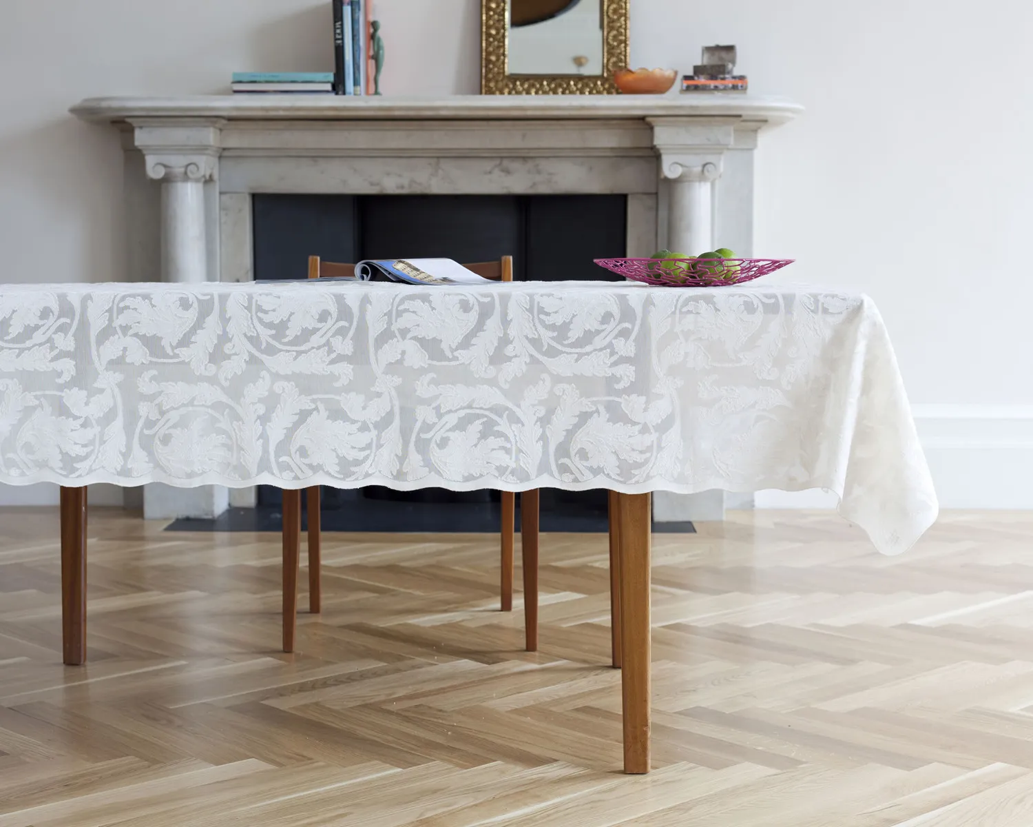 Table Covers 10324T-4_ivory