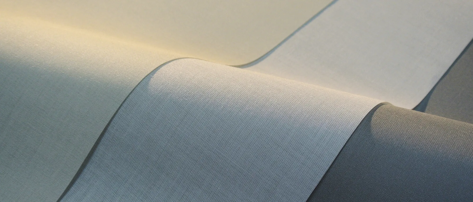 Ткань Silent Gliss Semi-transparent Newlife-1