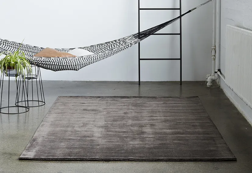 warm-grey_environment1_cut1_LR