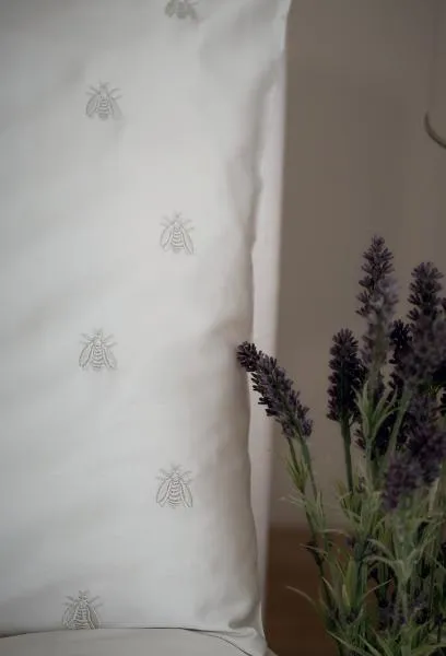 Ткань Mastro Raphael Api Api-col.9A1A