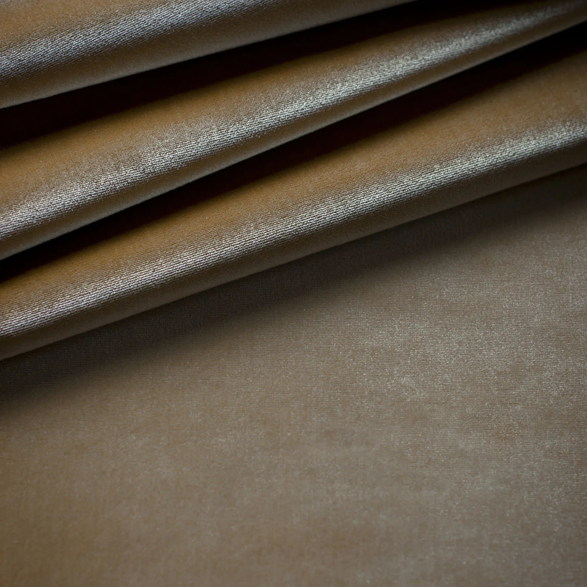 Ткань Beaumont & Fletcher Capri Silk Velvet Capri-Cinnamon