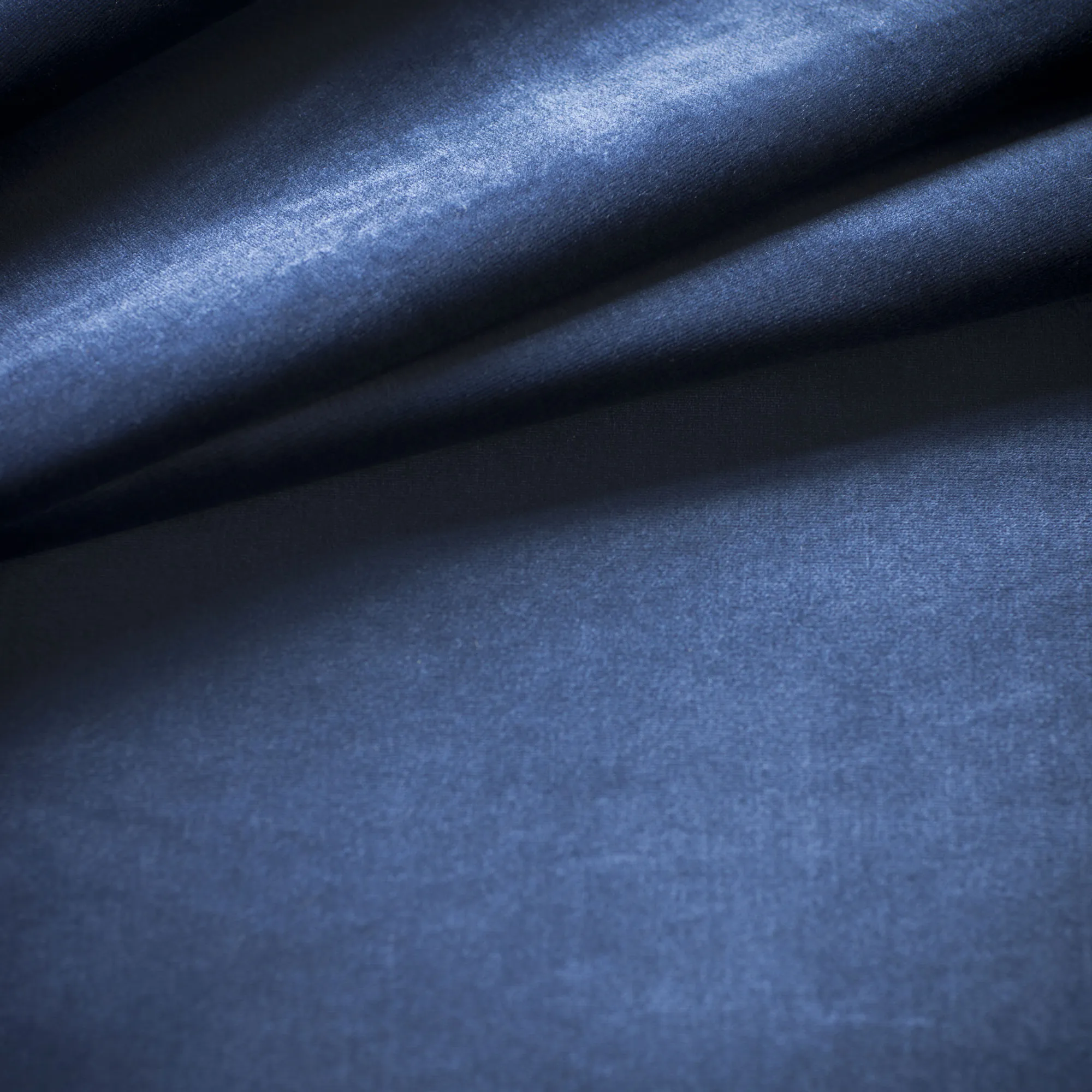 Ткань Beaumont & Fletcher Capri Silk Velvet Capri-Windsor