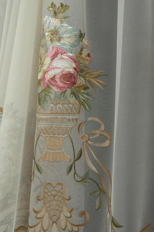 Ткань KT Exclusive Romantic Lace augusta-rose-macro-1