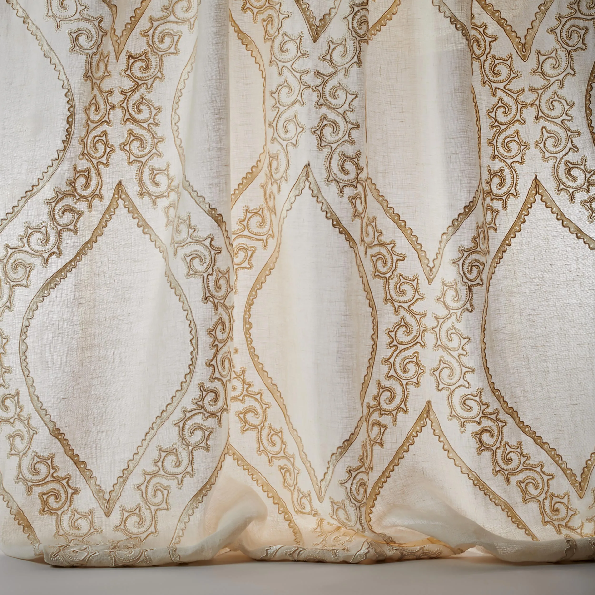 Ткань Colefax and Fowler Oberon Sheers F4715-01