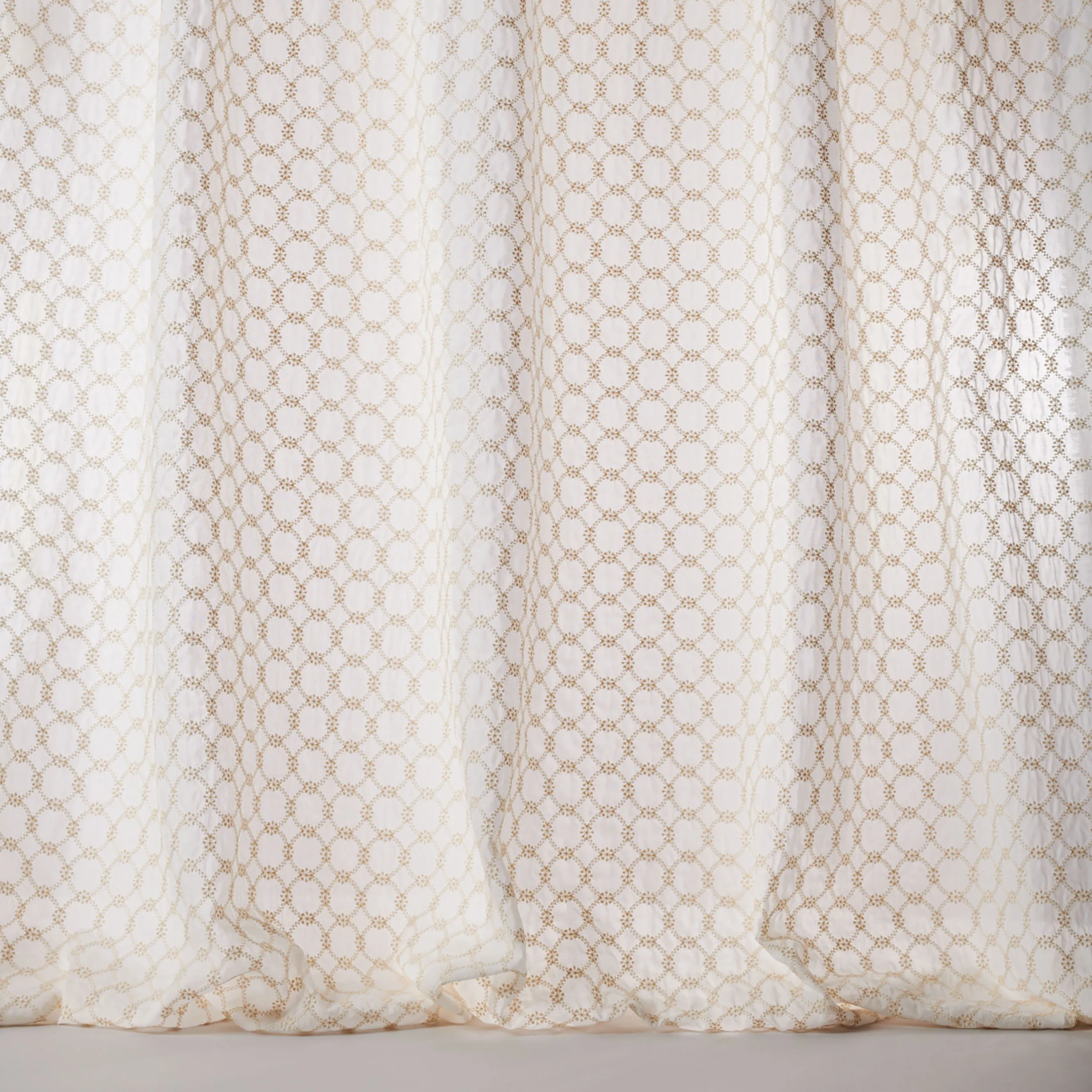 Ткань Colefax and Fowler Oberon Sheers F4732-01