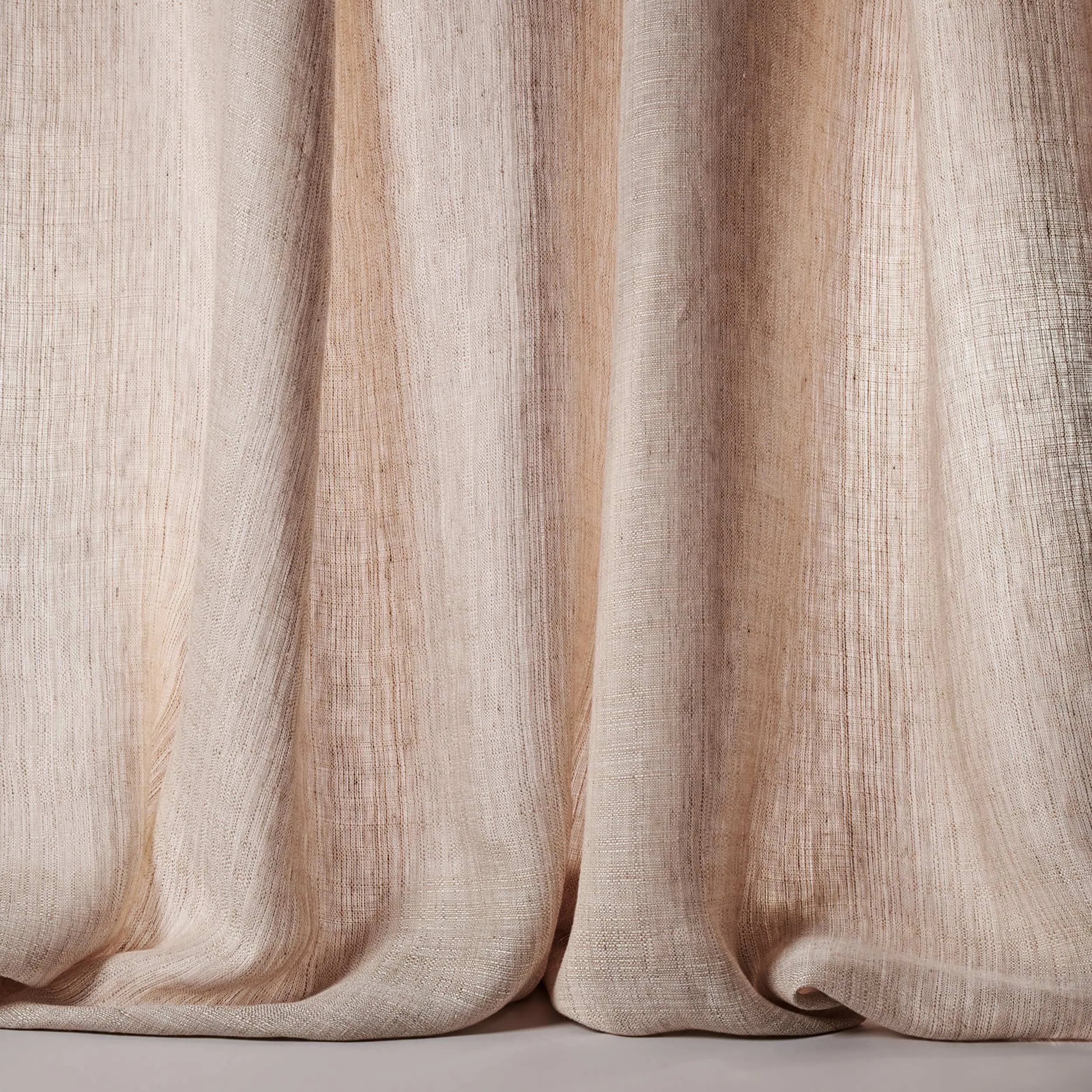 Ткань Colefax and Fowler Oberon Sheers F4739-05