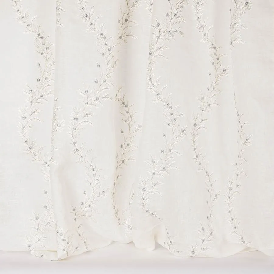 Ткань Colefax and Fowler Liliana Sheers F4811-02