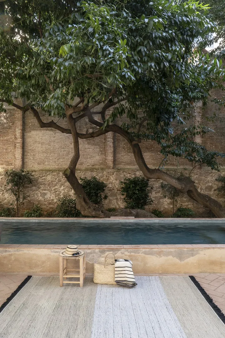 Tres Outdoor Stripes Black Rug