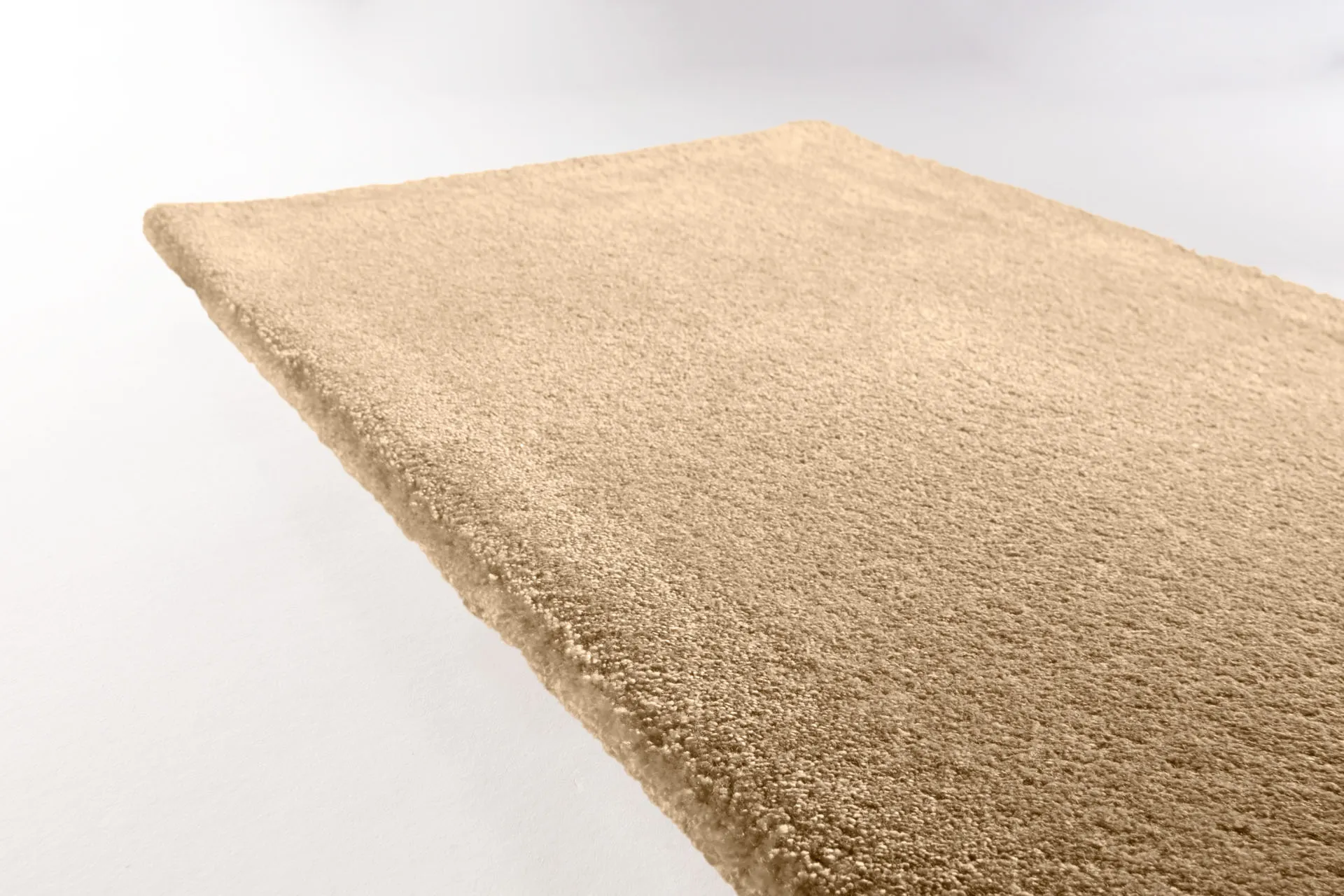 Side view_Astral_Warm Beige