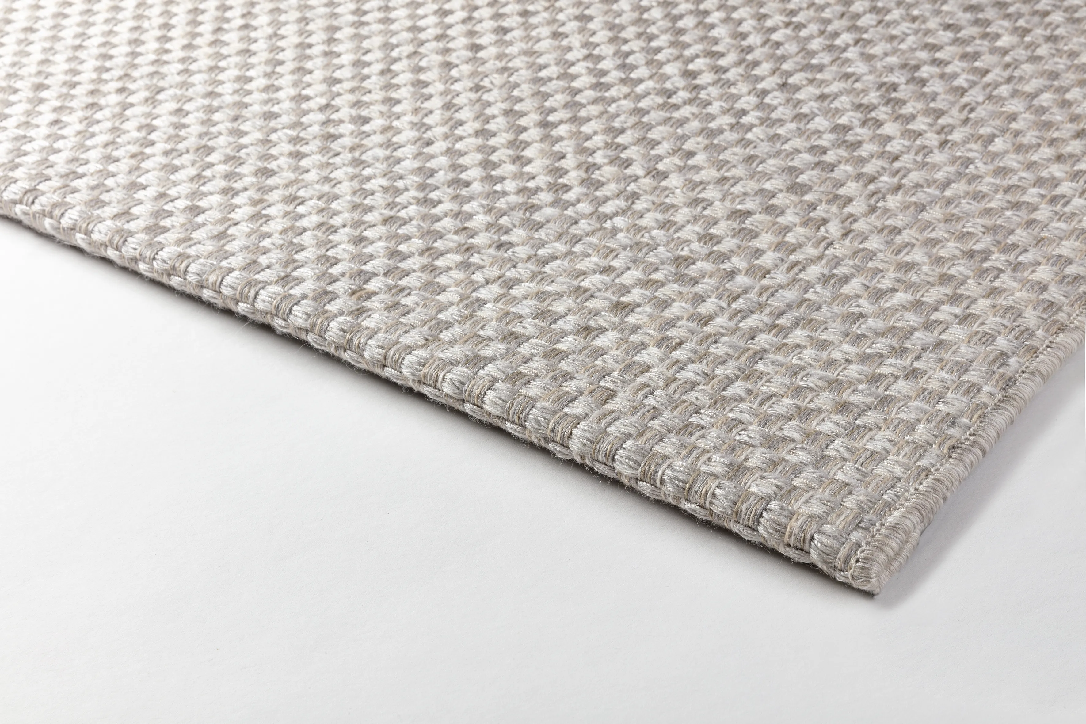 Glam_GL19981_HarborMist_Corner_SV