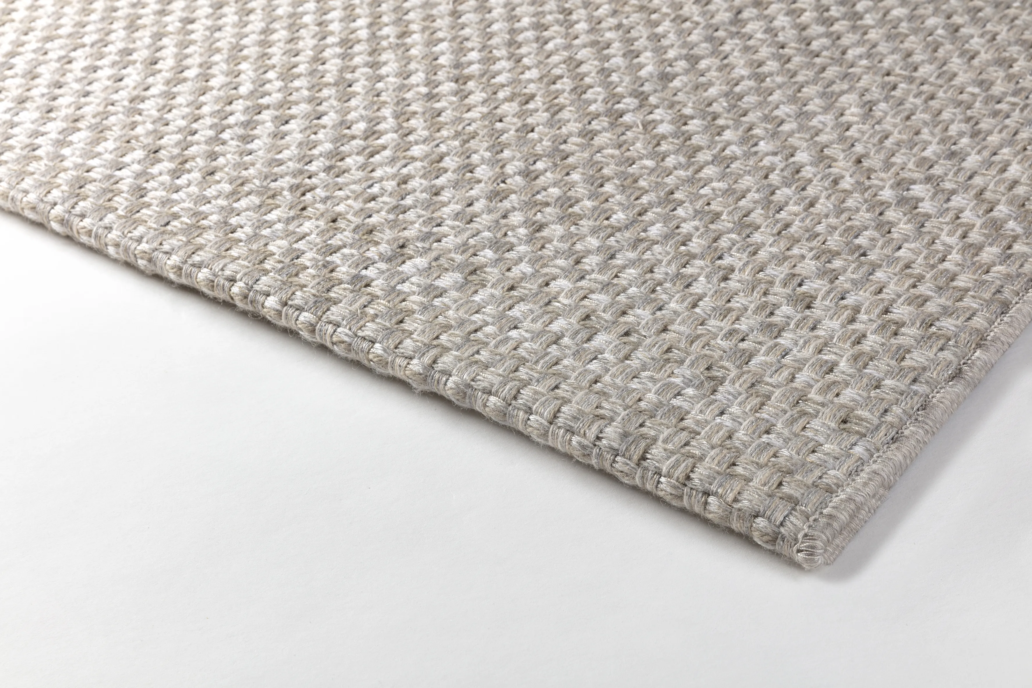 Glam_GL28882_WhiteOnyx_Corner_SV