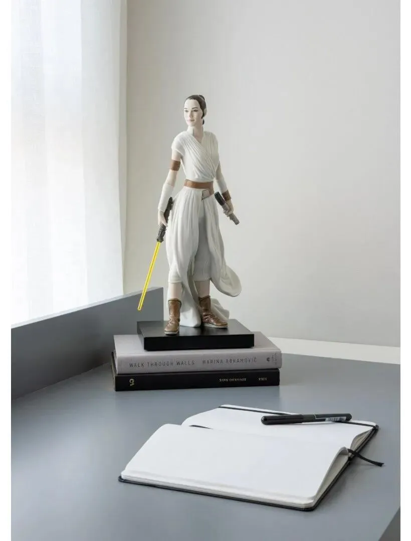 Rey Figurine #2