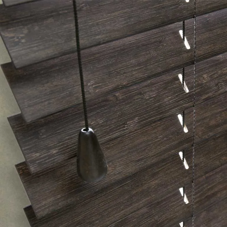 Жалюзи горизонтальные veniwood-siam-01