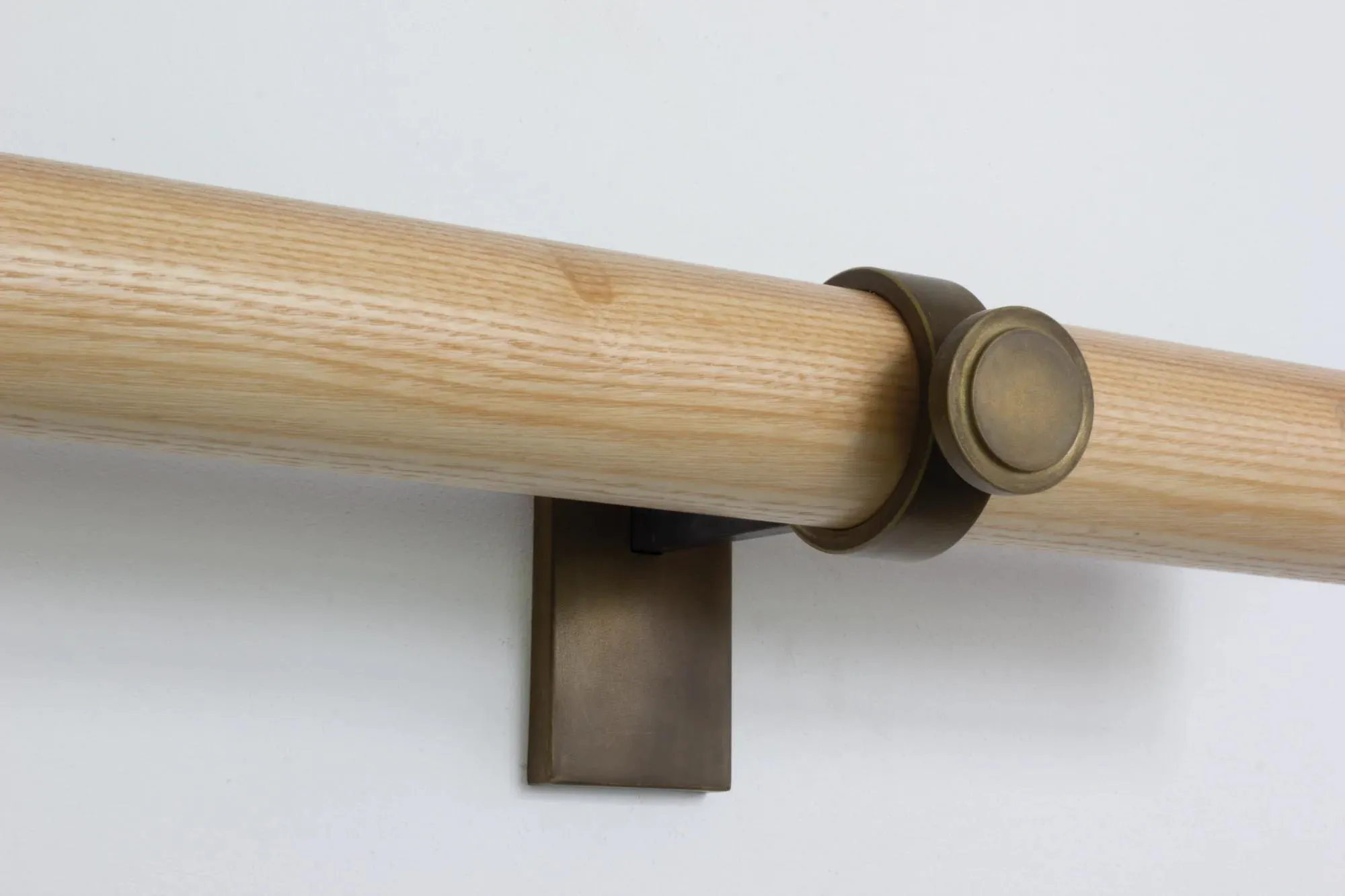 Карниз CNC-THUMBWHEEL-BAND