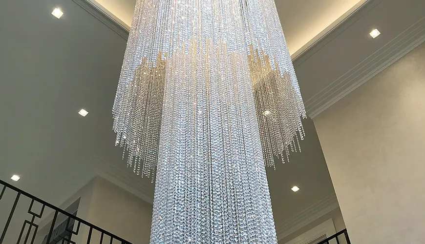 Люстра staircase-and-atrium