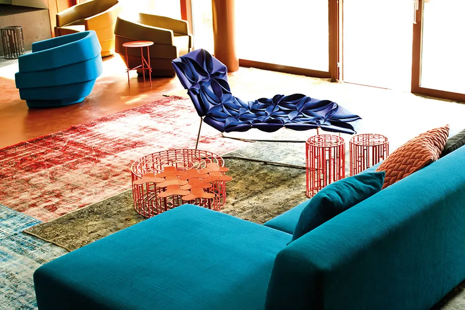 Шезлонг Antibodi by Patricia Urquiola #10