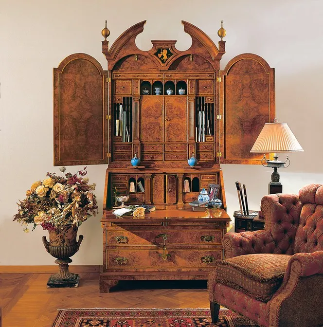 Комод Queen Anne Bureau