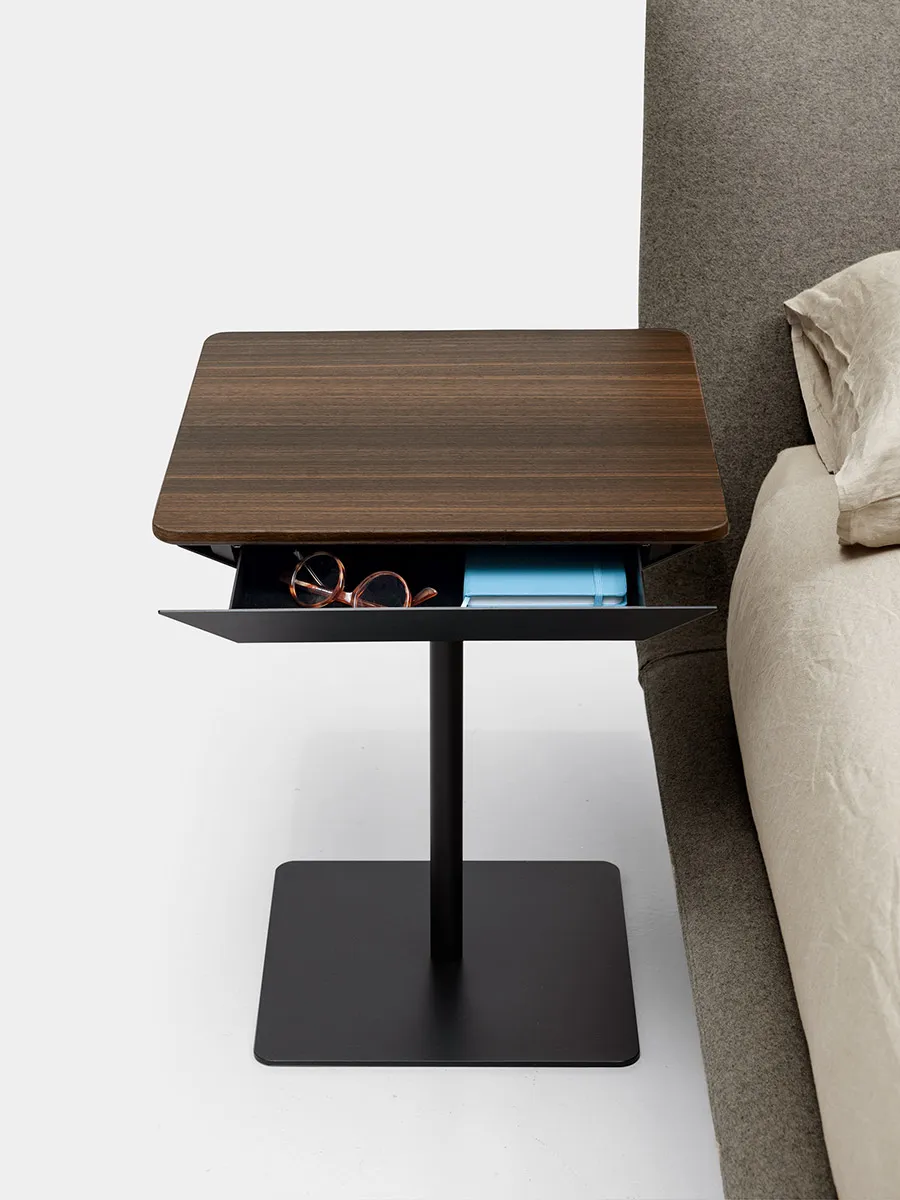 Журнальный столик Tag #4