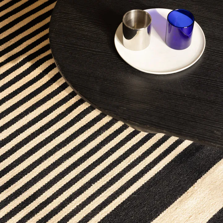 Edge Rug Monochrome #4