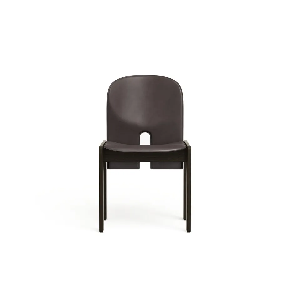 Кресло Scarpa_121 Chair_Mocca stained ash_Moka leather_Packshot
