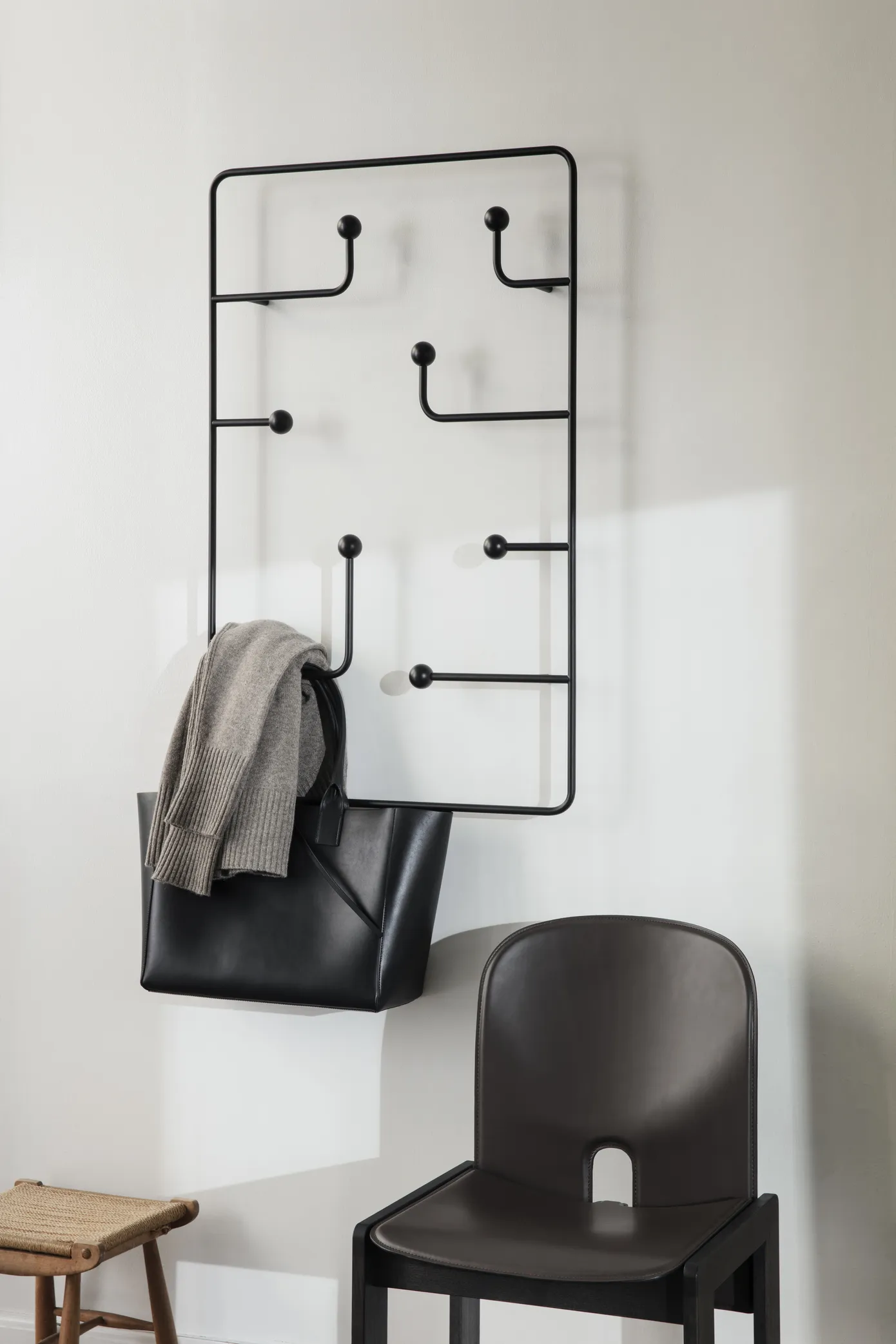 Кресло Scarpa_121_Chair_Ash_ London leather_Packshot #3