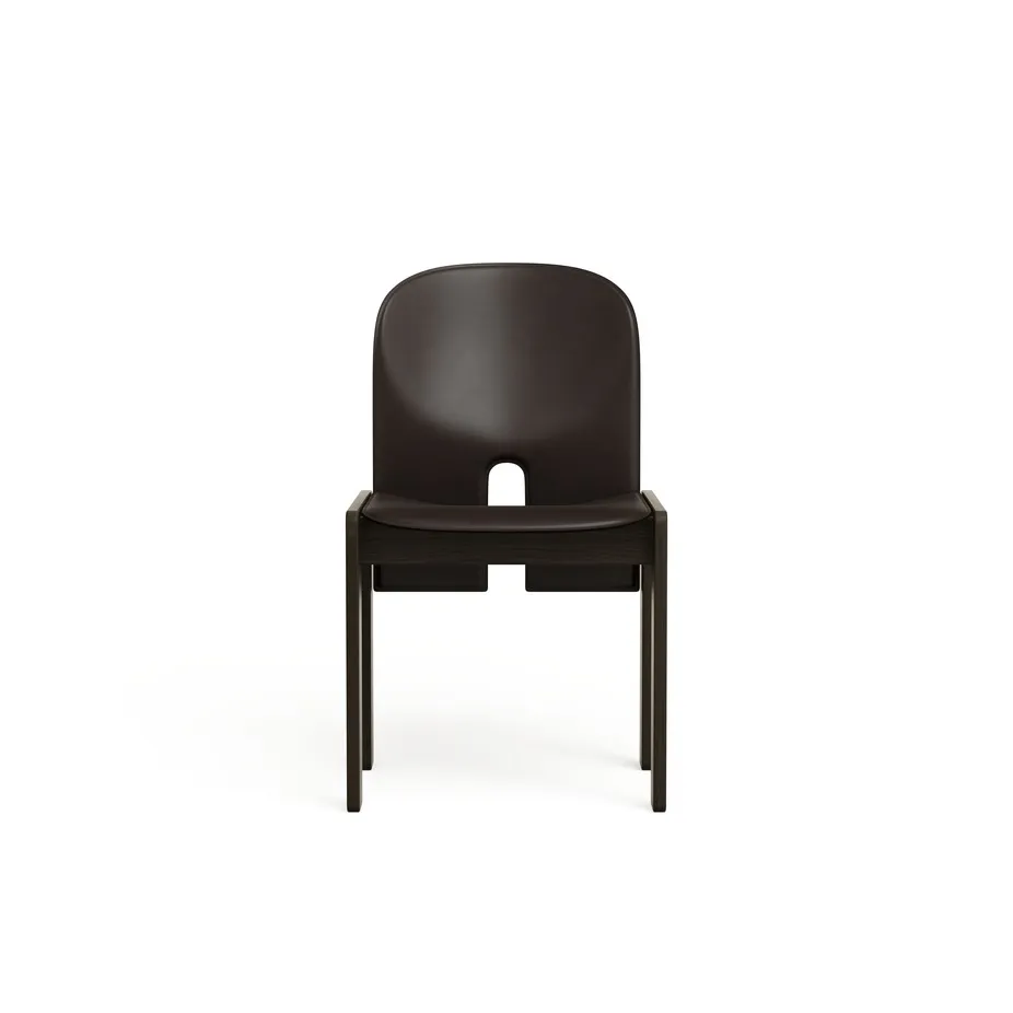 Кресло Scarpa_121_Chair_Solid_Natural_Ash_Nero_Leather_Packshot_front